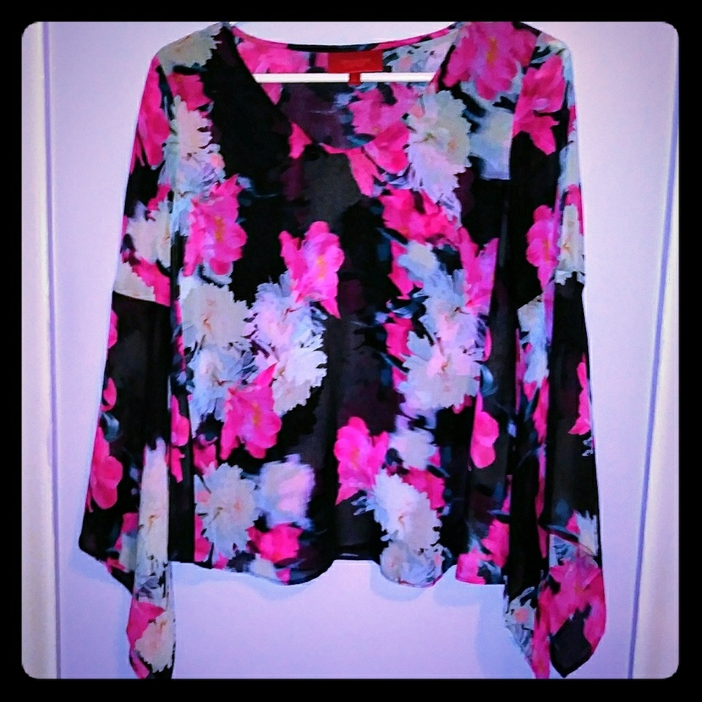 NEW Floral Jennifer Lopez Blouse NWOT
